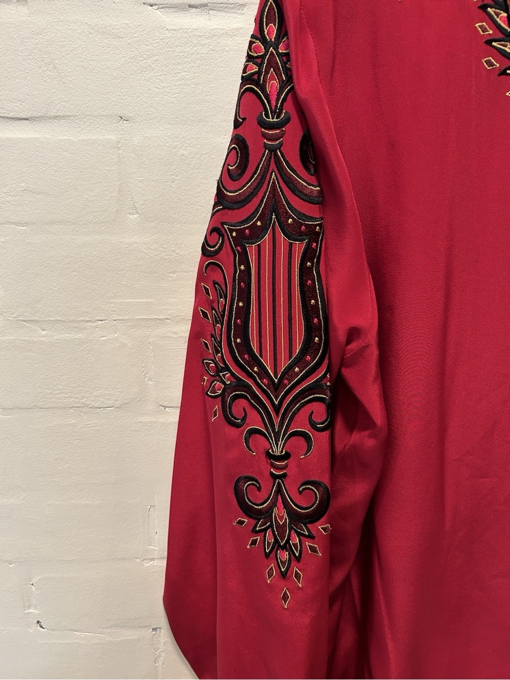 Bob Mackie Wearable Art Red 100% Silk Embroidered Blouse - Picture 7 of 7